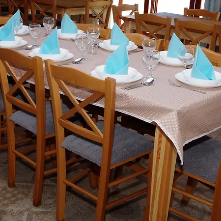 Alojamento de Acomodação e Pequeno-almoço Tölgyfa 3*
