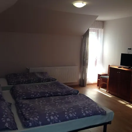 Tölgyfa 3* Fehérvárcsurgó